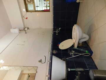 Bathroom in 3 BHK Apartment at Legend Siroya Kingston Tower, Parel – for Rent