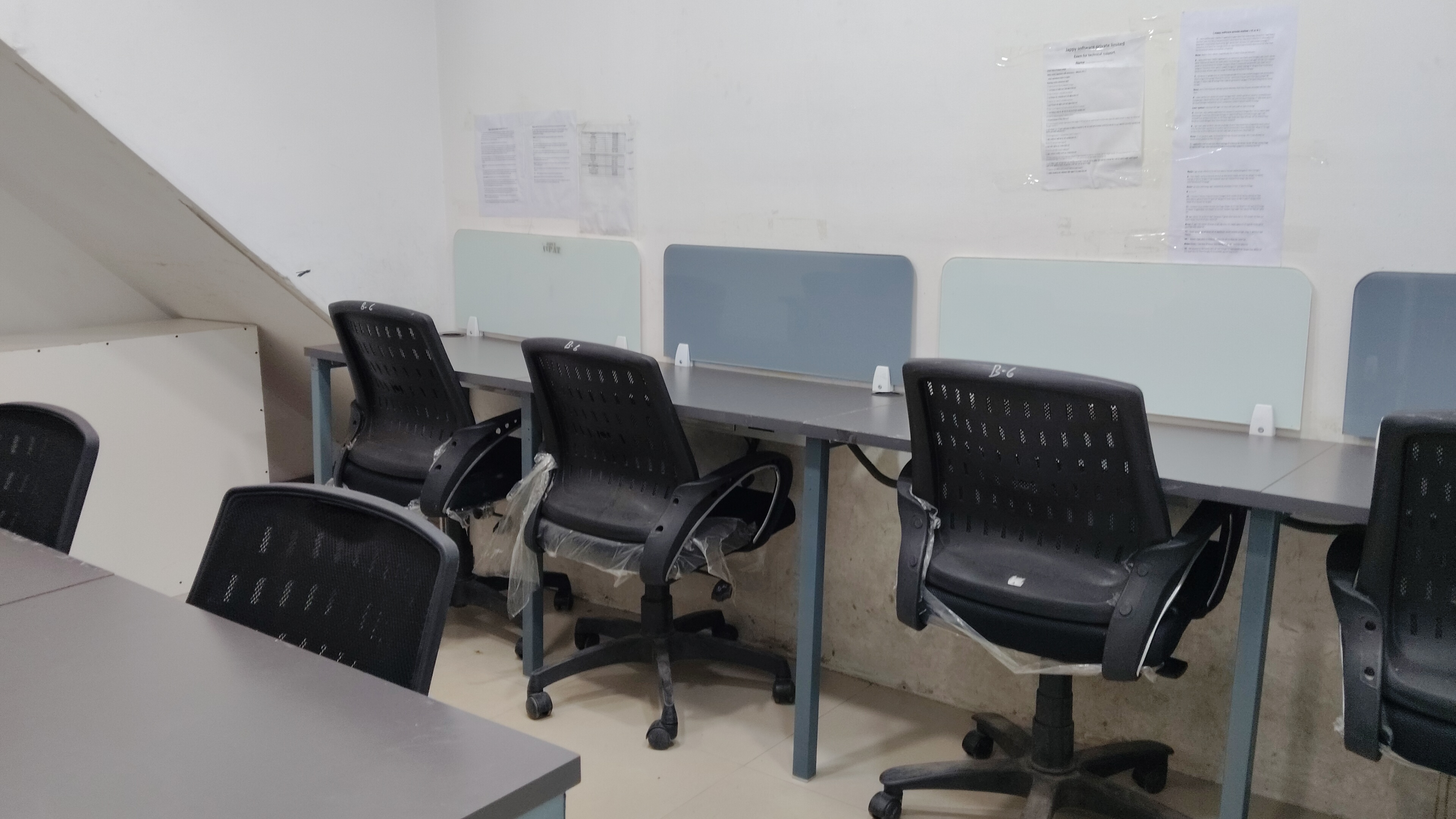 Office Space For Rent in Royal Project 
