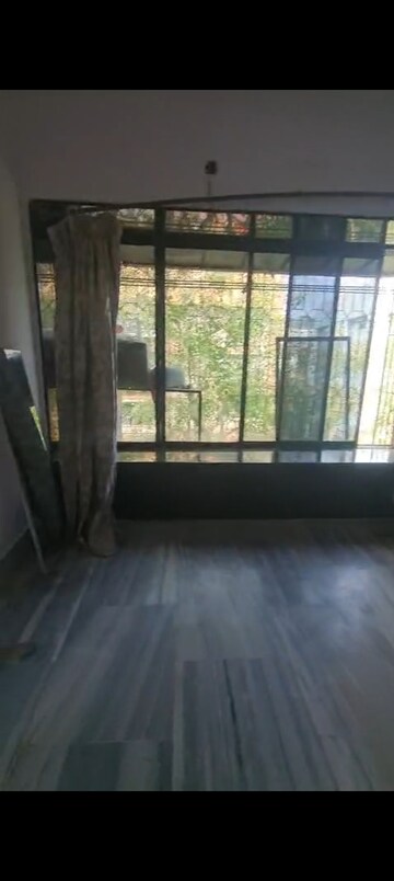 Room in 2 BHK Apartment at Marble Arch Apartment, Andheri West – for Rent