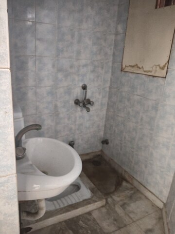 Bathroom in 3 BHK Apartment at Sector 21c – for Rent