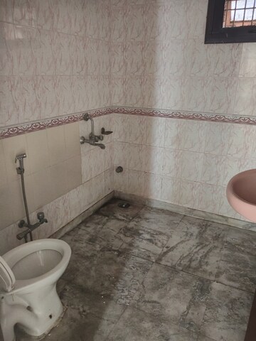 Bathroom in 3 BHK Apartment at Sector 21c – for Rent