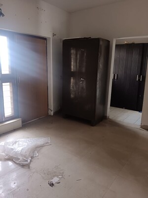 Room in 3 BHK Apartment at Adore Happy Homes Exclusive, Sector 86 – for Sale