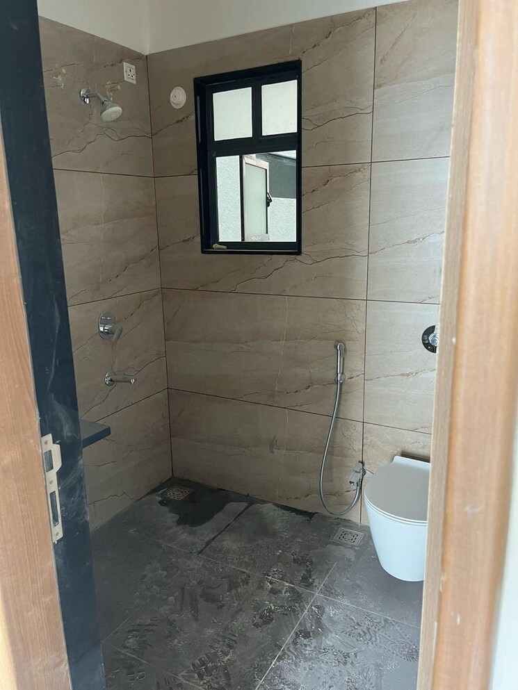 Bathroom, majestique-signature-towers 2 Bedroom 890 Sq.Ft. Apartment In Balewadi Pune 9039097