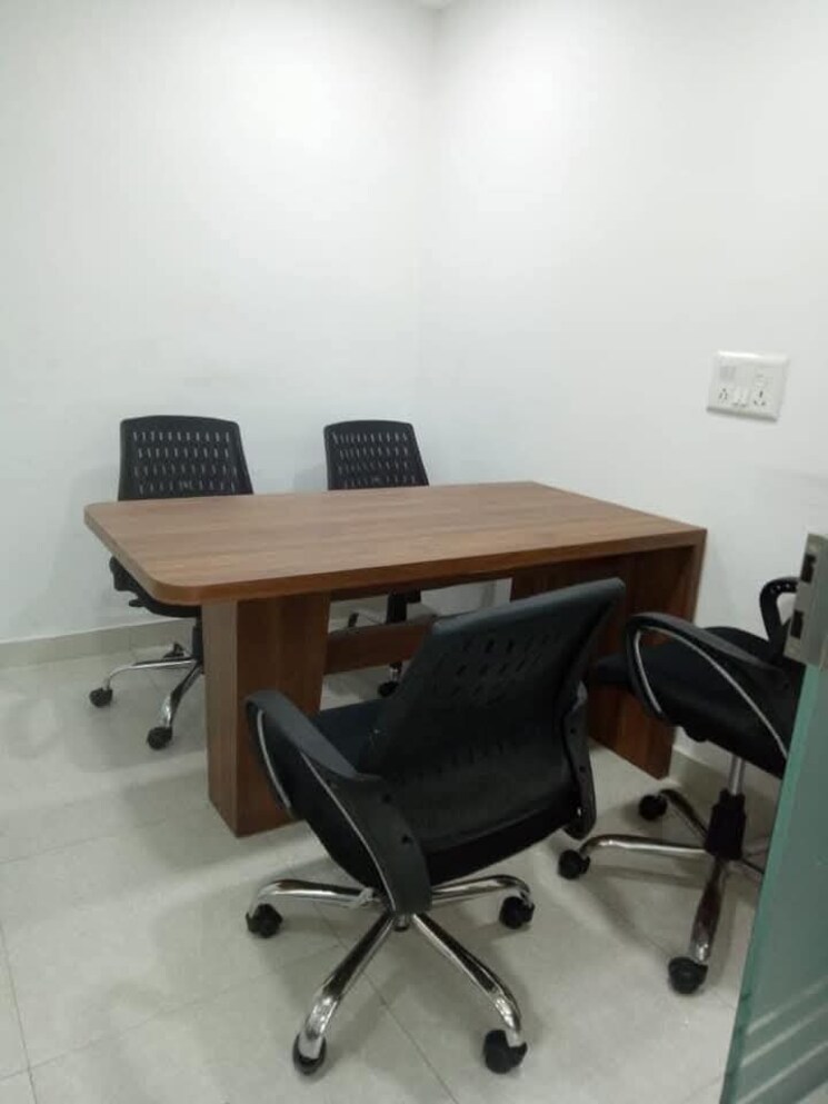 Team Area, netaji subhash place Commercial Office Space 1082 Sq.Ft. In Netaji Subhash Place Delhi 9039096