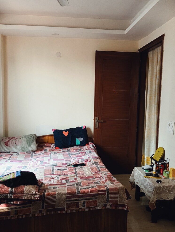 Bedroom, lado sarai 2 Bedroom 90 Sq.Yd. Builder Floor In Lado Sarai Delhi 8972567