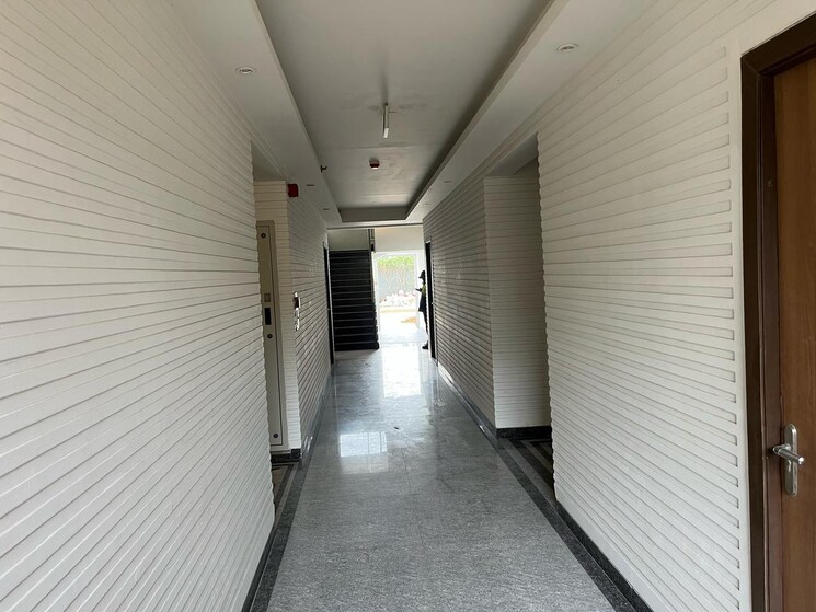 Other, tulip-yellow 3 Bedroom 1704 Sq.Ft. Apartment In Sector 69 Gurgaon 9039161