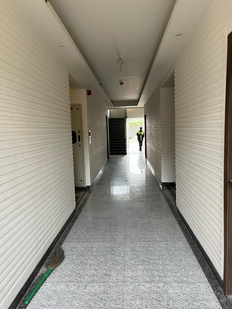 Other, tulip-yellow 3 Bedroom 1704 Sq.Ft. Apartment In Sector 69 Gurgaon 9039161