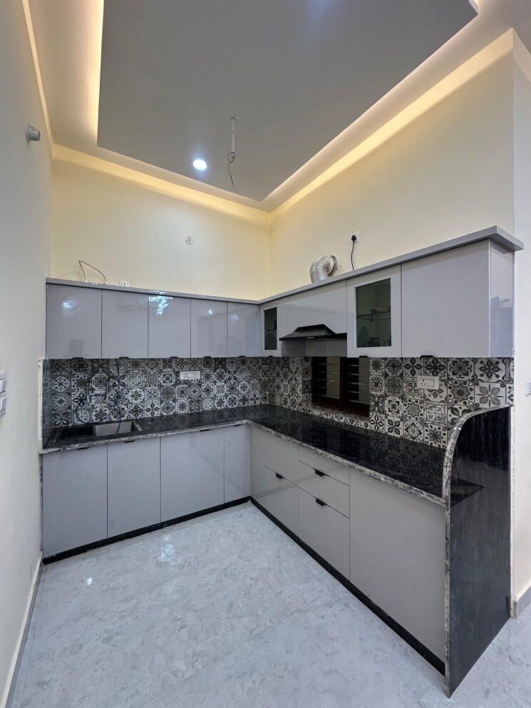 Kitchen, rohta 2 Bedroom 105 Sq.Yd. Independent House In Rohta Agra 9039129