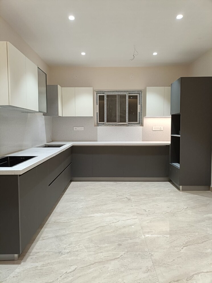 Kitchen, pruthvi-adithya-belmont-greene 4 Bedroom 4200 Sq.Ft. Villa In Tellapur Hyderabad 9039101