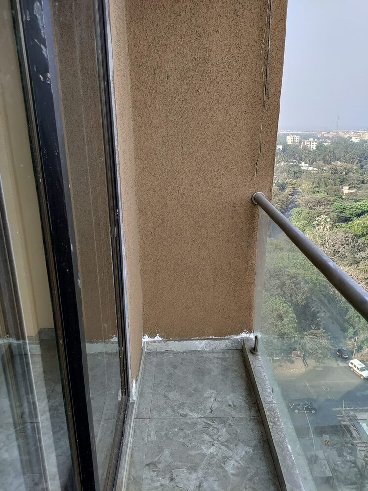 Balcony, yash-signature 2 Bedroom 1040 Sq.Ft. Apartment In Chembur Mumbai 9039173