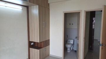 Room in 2 BHK Apartment at Tulip Lemon, Sector 69 – for Rent