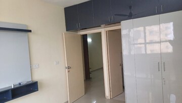 Room in 2 BHK Apartment at Tulip Lemon, Sector 69 – for Rent