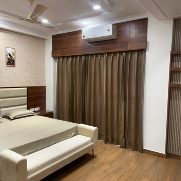 Bedroom in 4 BHK Builder Floor at Sector 28 – for Sale