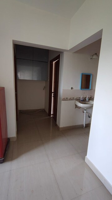 Room in 2 BHK Apartment at Lohia Jain IT Park, Kothrud – for Rent