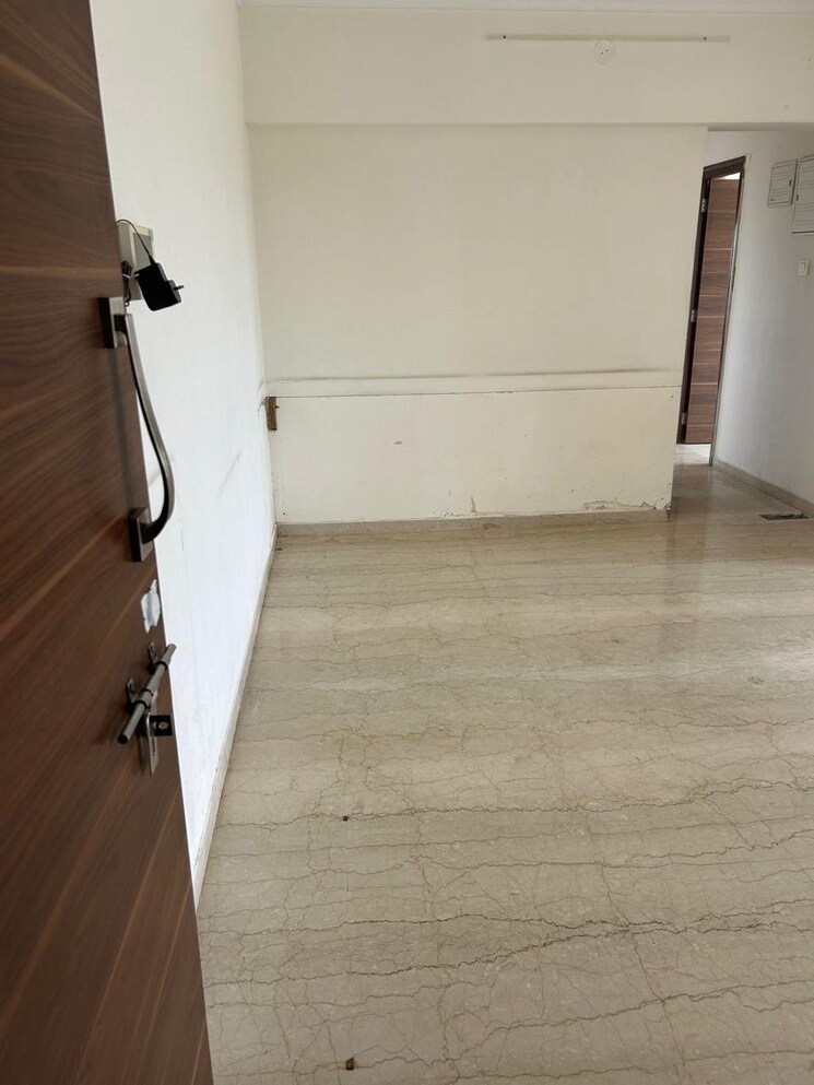 Room, vile parle east 3 Bedroom 980 Sq.Ft. Apartment In Vile Parle East Mumbai 9039222