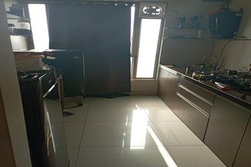 Furnished Amenities in 2 BHK Apartment at The Wadhwa Address Panorama, Ghatkopar West – for Rent