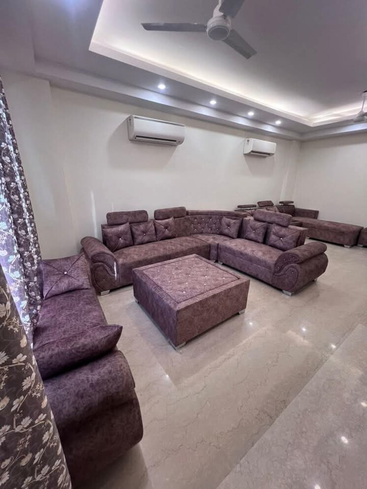 Living Room, saket 3 Bedroom 1500 Sq.Ft. Apartment In Saket Delhi 9039277