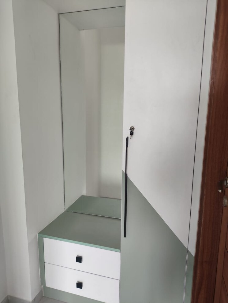 Room, uptown-jubilee 3 Bedroom 3200 Sq.Ft. Apartment In Jubilee Hills Hyderabad 9039336