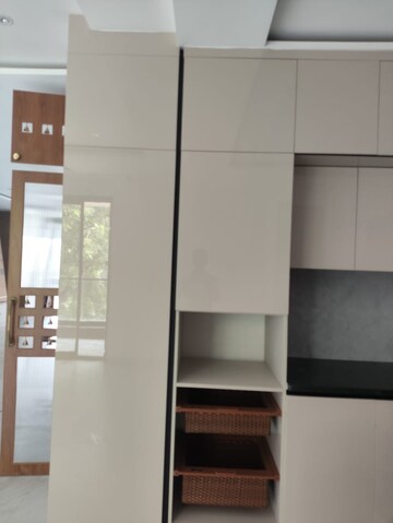Furnished Amenities in 3 BHK Apartment at Uptown Jubilee, Jubilee Hills – for Rent