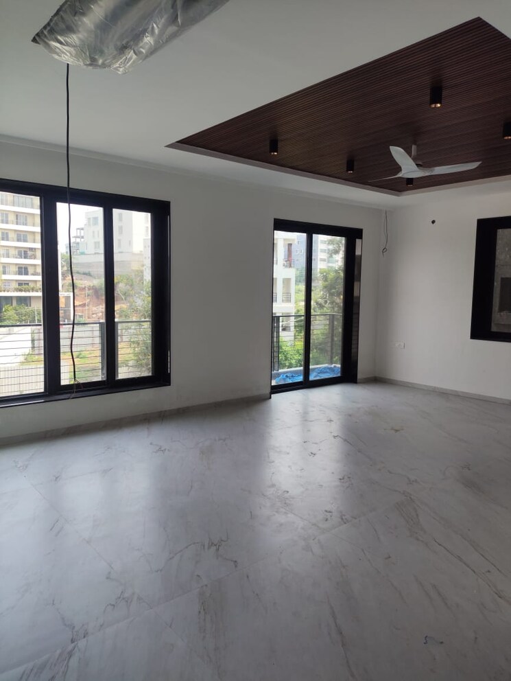 Room, uptown-jubilee 3 Bedroom 3200 Sq.Ft. Apartment In Jubilee Hills Hyderabad 9039336