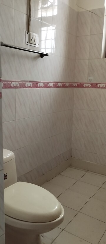 Bathroom in 3 BHK Builder Floor at Sector 39 – for Rent