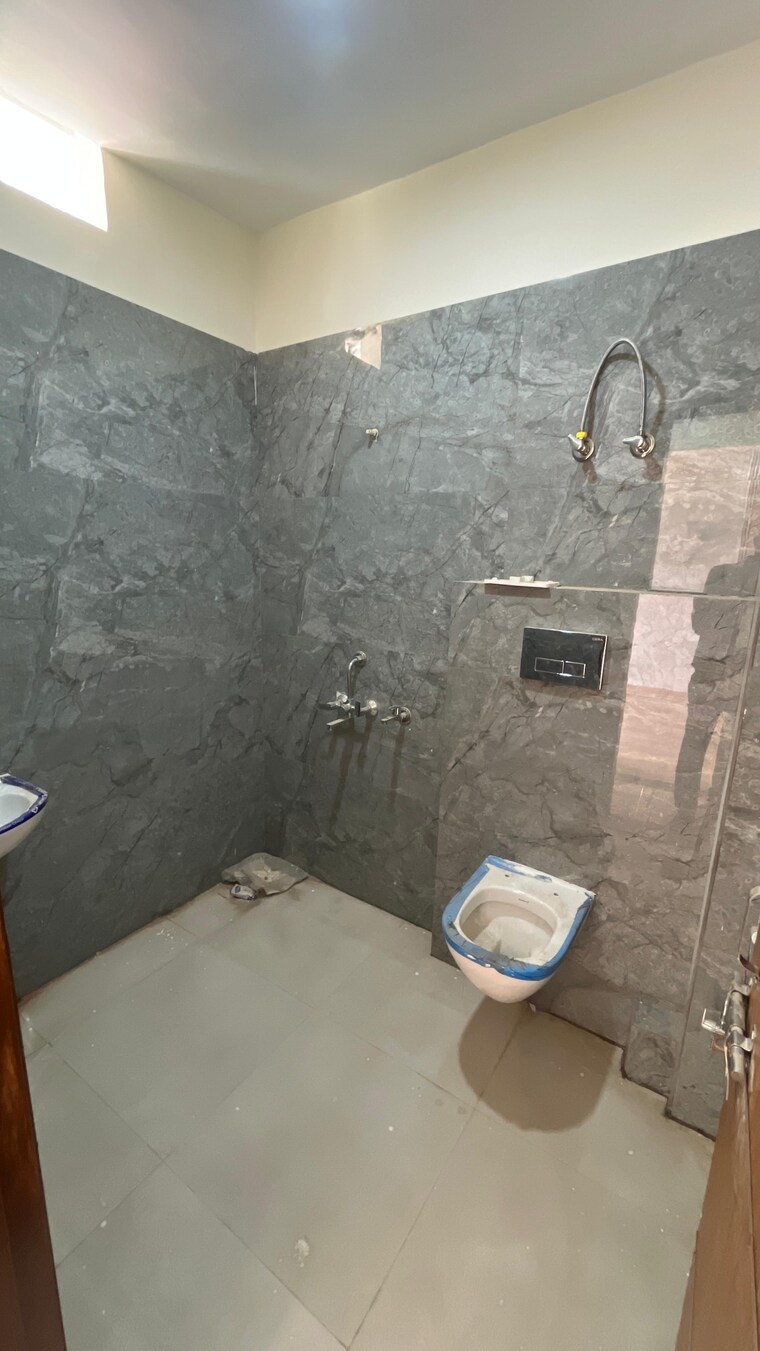 Bathroom, khodna kalan 2 Bedroom 1100 Sq.Ft. Builder Floor In Khodna Kalan Greater Noida 9039384