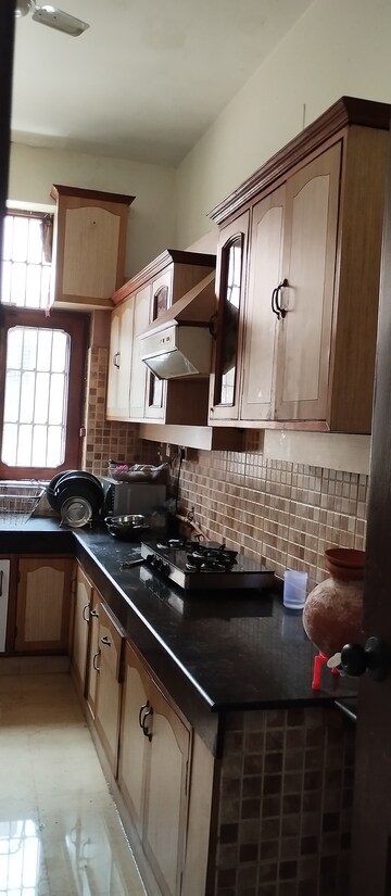 Kitchen in 2.5 BHK Builder Floor at Sector 41 – for Rent