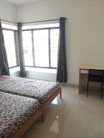 Bedroom in 3 BHK Apartment at Kadamba Plateau – for Rent