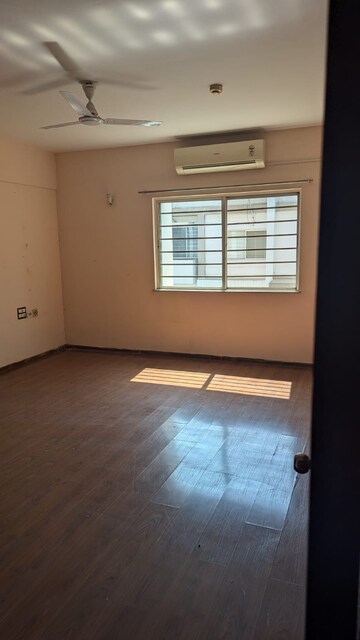 Room in 4 BHK Villa at Rohan Seher Villa, Baner – for Rent