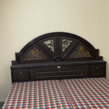 Bedroom in 2 BHK Builder Floor at Jaipuria Plaza, Sector 26 – for Rent
