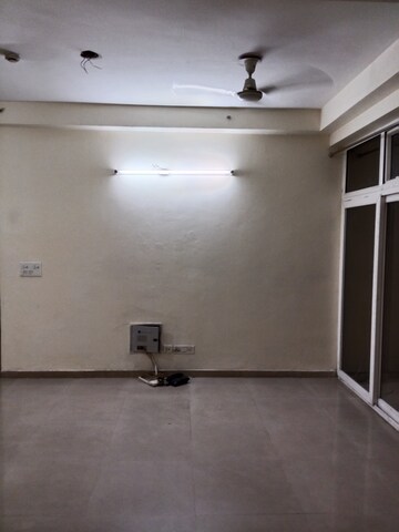Master Bedroom in 3 BHK Apartment at Mahagun Mywoods, Sector 16c Greater Noida – for Rent