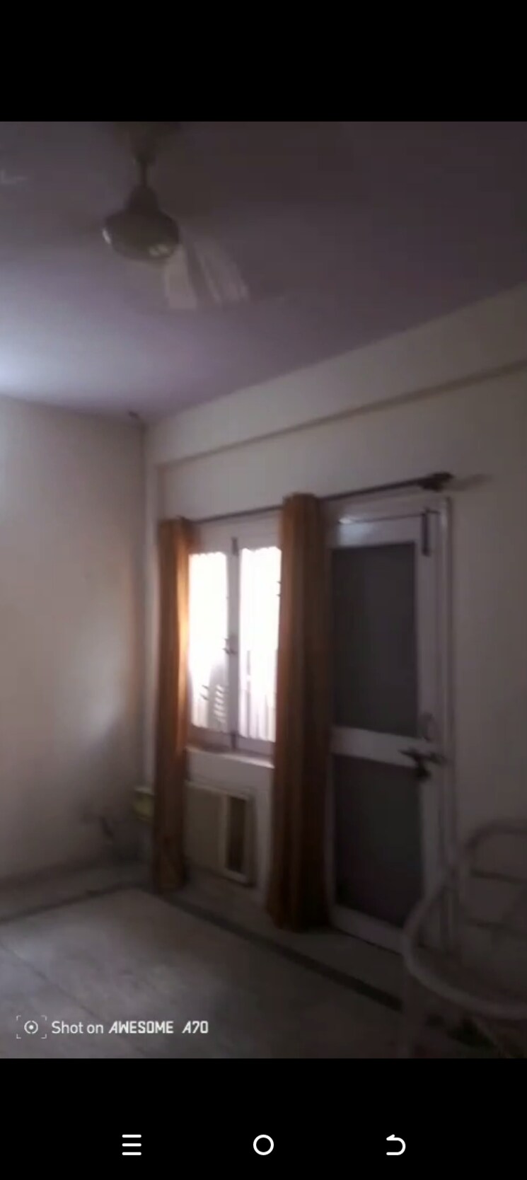 Room, gamma ii greater noida 3.5 Bedroom 200 Sq.Mt. Builder Floor In Gamma Ii Greater Noida Greater Noida 9039479