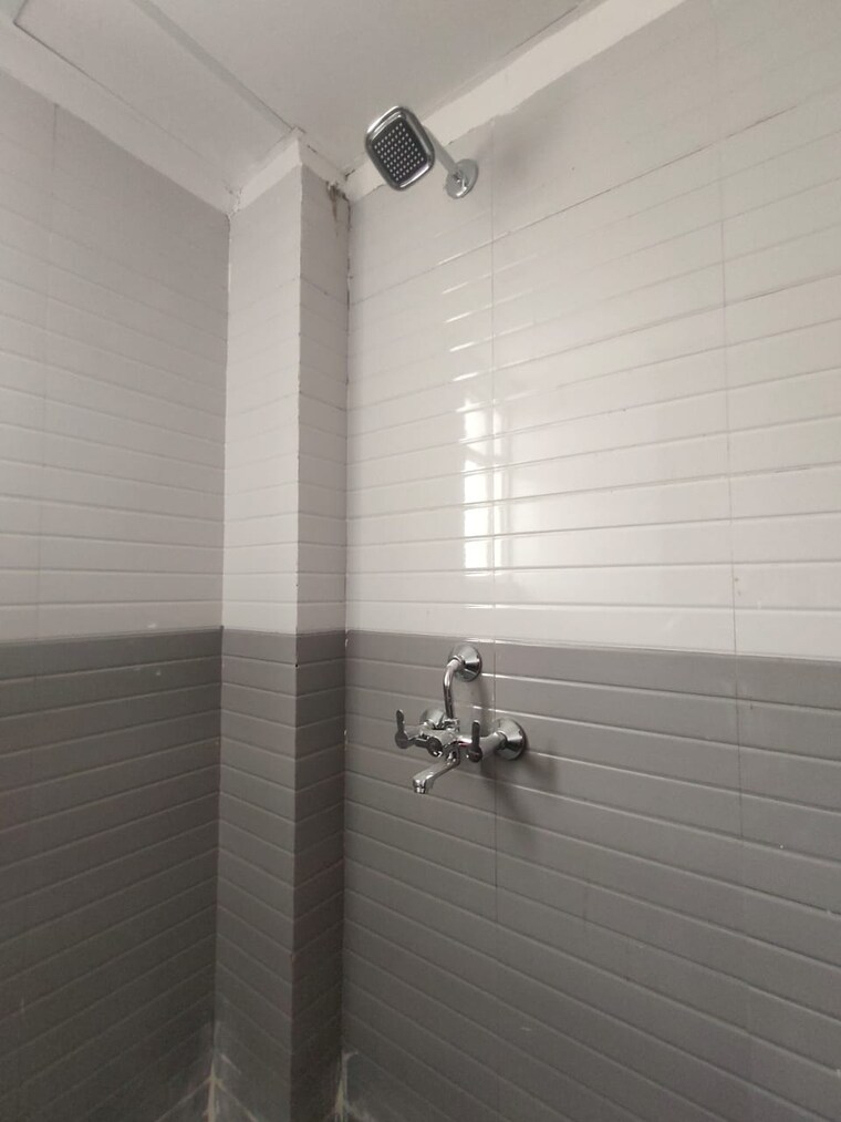 Bathroom, rof-amaltas 2 Bedroom 645 Sq.Ft. Apartment In Sector 92 Gurgaon 9039502