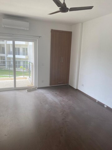 Room in 3 BHK Apartment at SS The Coralwood, Sector 84 – for Sale