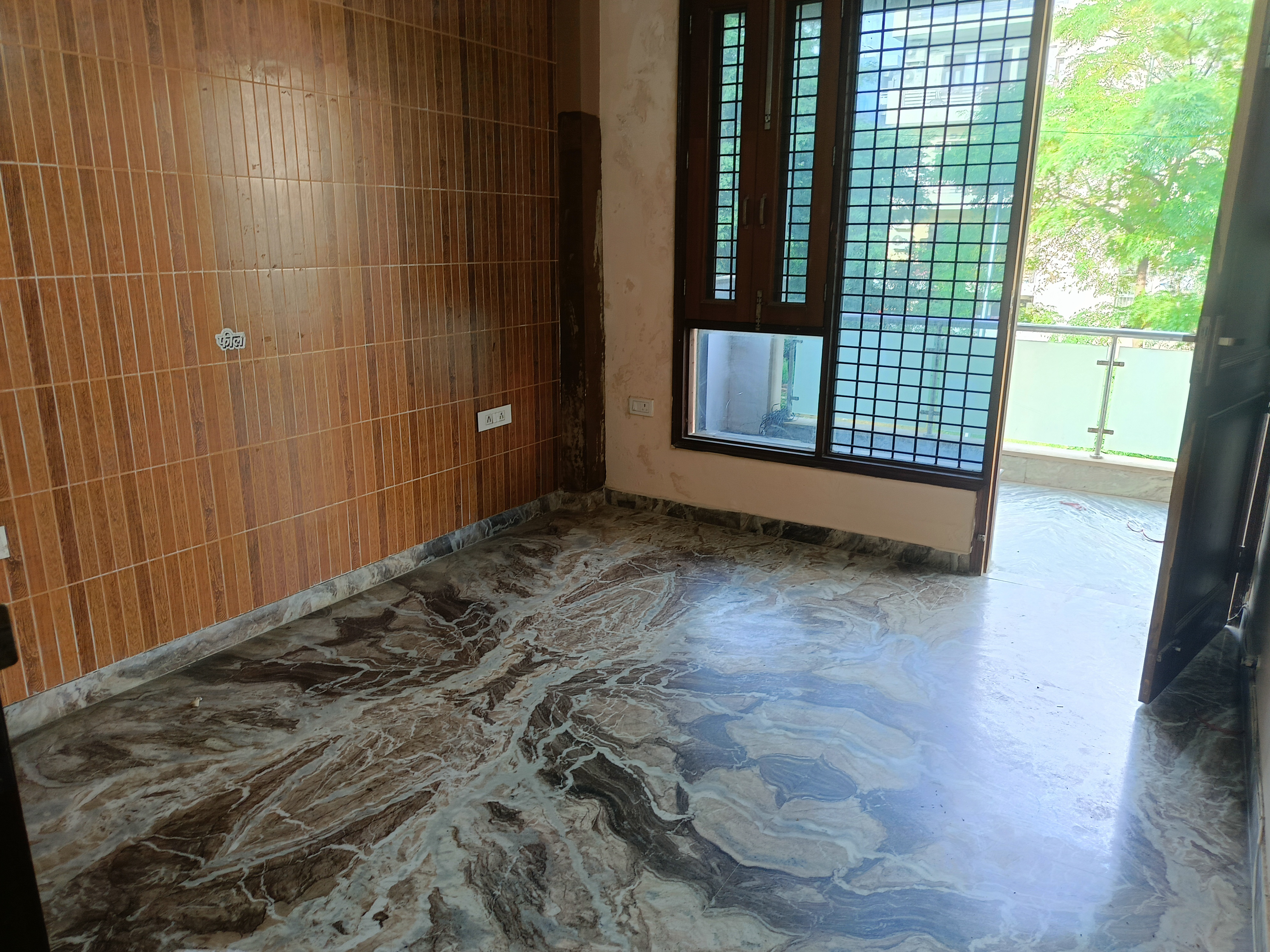 3 BHK Builder Floor For Rent in Malibu Shopping Arcade