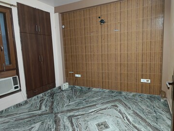 Bedroom in 3 BHK Builder Floor at Malibu Shopping Arcade, Sector 47 – for Rent