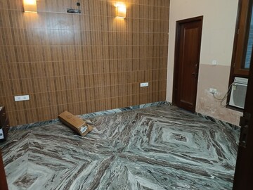 Bedroom in 3 BHK Builder Floor at Malibu Shopping Arcade, Sector 47 – for Rent