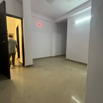Room in 2 BHK Builder Floor at Saket – for Rent