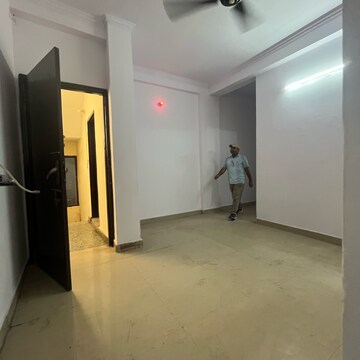 Room in 2 BHK Builder Floor at Saket – for Rent