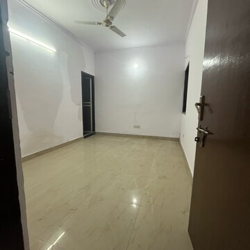 2 BHK Builder Floor For Rent in Saket