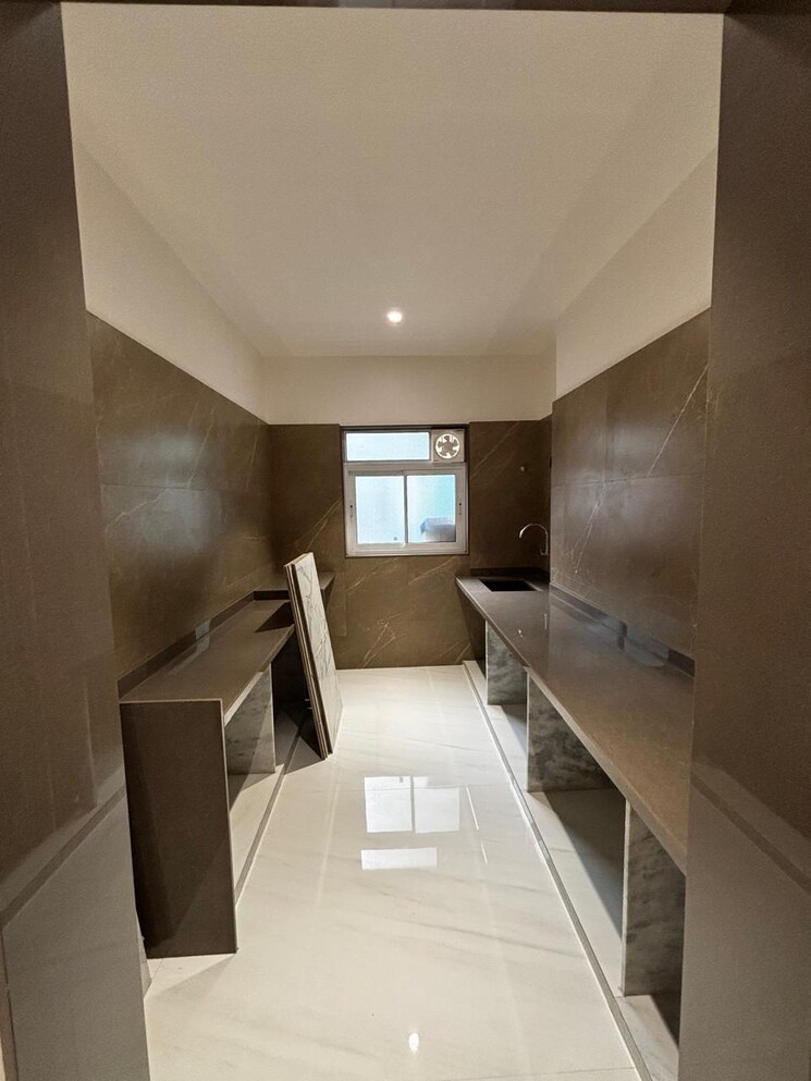 Team Area, kabra-garnet 3 Bedroom 828 Sq.Ft. Apartment In Malad West Mumbai 9039641