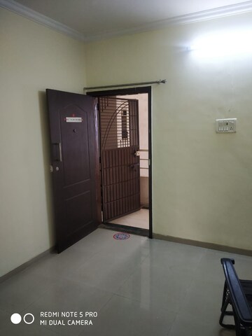 Room in 2 BHK Apartment at Paranjape Schemes Yuthika, Baner – for Rent