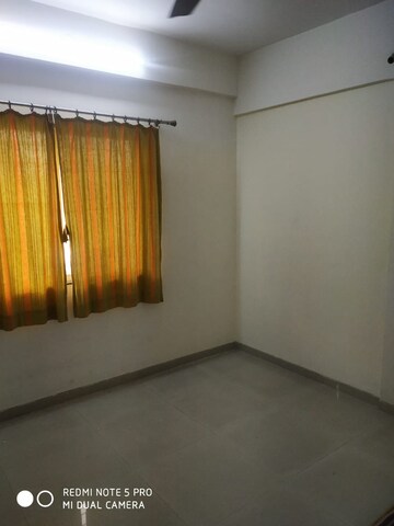 Room in 2 BHK Apartment at Paranjape Schemes Yuthika, Baner – for Rent