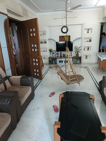 Team Area in 3 BHK Apartment at Sabari Shikhar, Chembur – for Rent