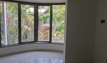 Balcony in 3 BHK Villa at Bramha Paradise, Bund Garden Road – for Rent