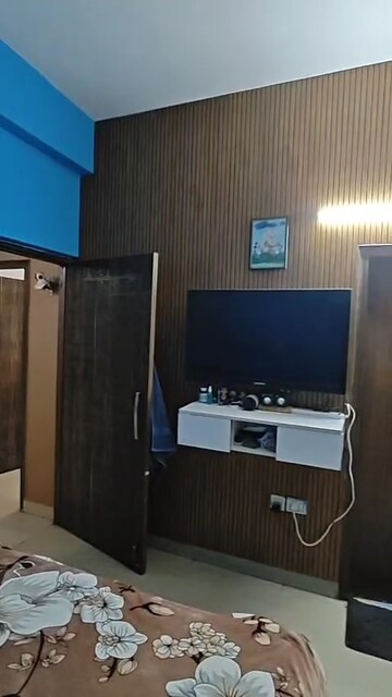 Furnished Amenities in 3.5 BHK Apartment at SRS Residency, Sector 88 – for Rent