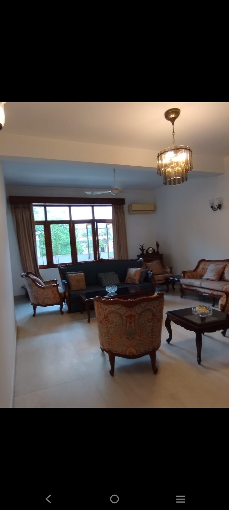 Living Room, kailash colony 3 Bedroom 2700 Sq.Ft. Builder Floor In Kailash Colony Delhi 9039859
