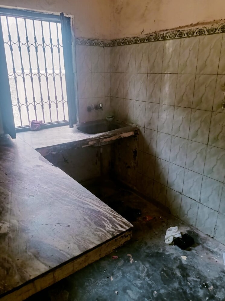 Bathroom, sector 46 2 Bedroom 300 Sq.Mt. Independent House In Sector 46 Noida 9039925