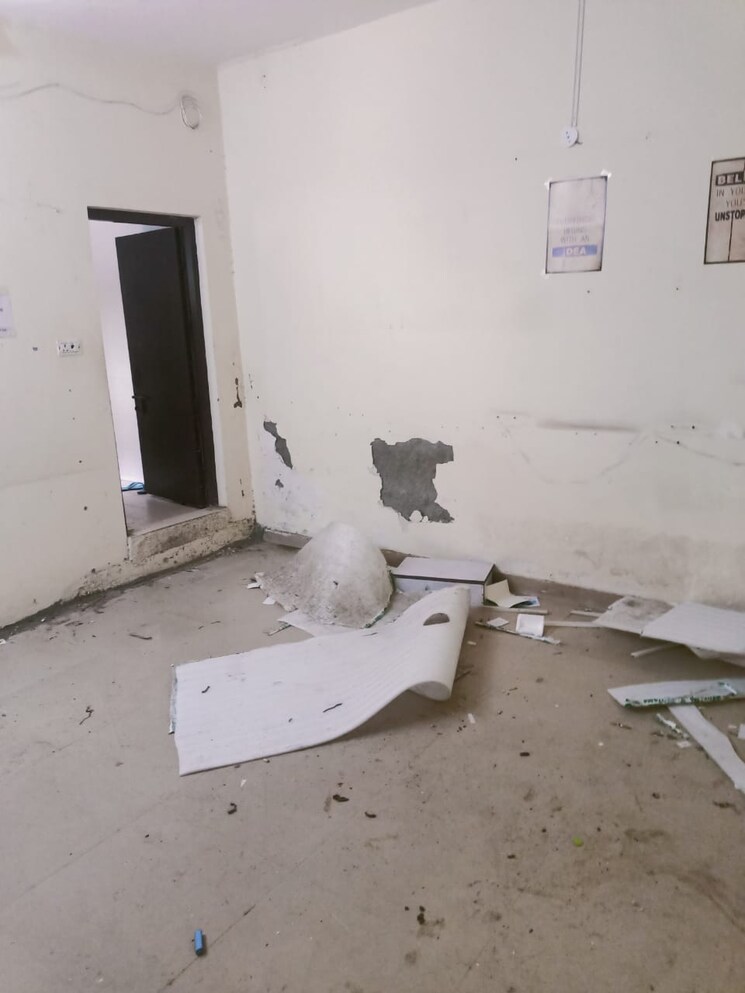 Bathroom, sector 46 2 Bedroom 300 Sq.Mt. Independent House In Sector 46 Noida 9039925