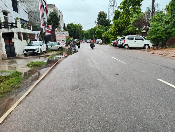 Exterior View, gomti nagar 2 Bedroom 1200 Sq.Ft. Independent House In Gomti Nagar Lucknow 9039949